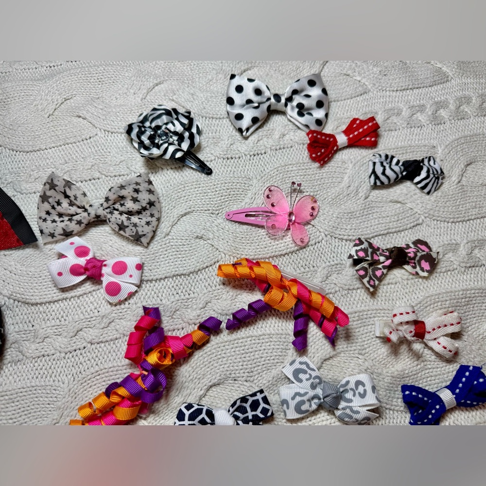 Lot of Kid’s Hair Accessories #1085 - Picture 6 of 10